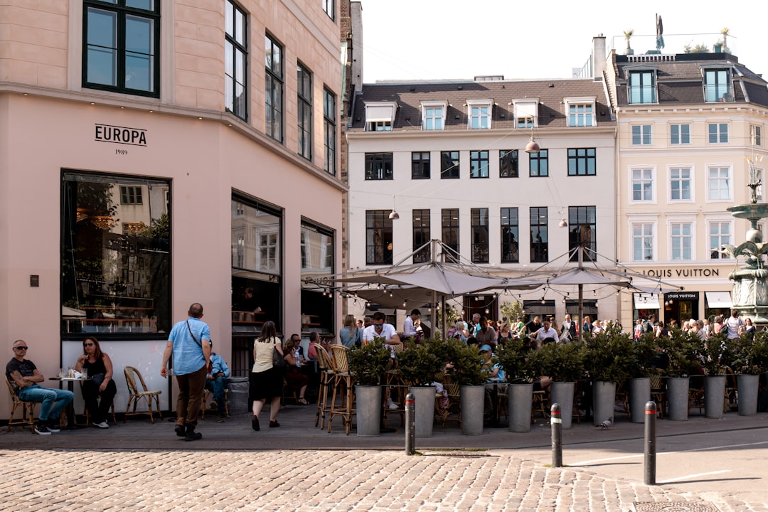 Torvehallerne: Kopenhagens glasklarer Marktplatz - Indre By | Secret World Trip Planner