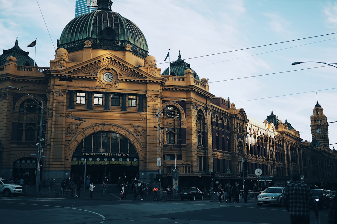 Secret World vs Google Trips: Besser für Melbourne 2026 — Melbourne