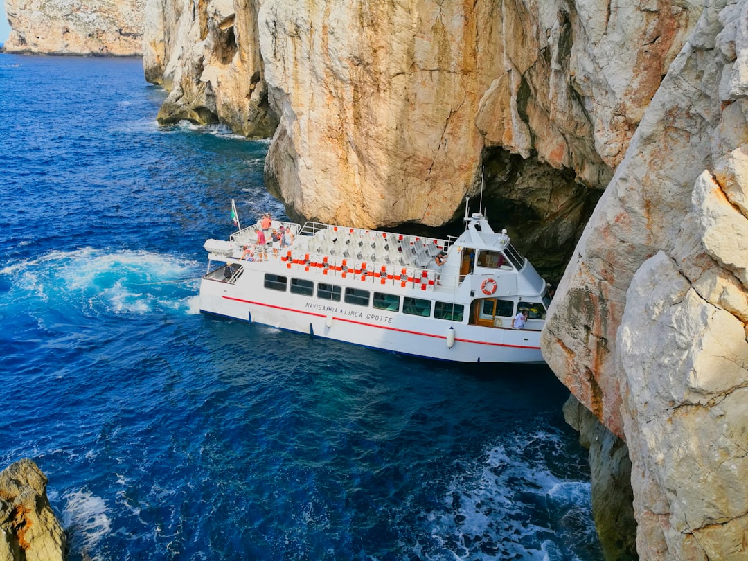 Blaue Grotte Malta: Die marinen Höhlen von Wied iż-Żurrieq - Crendi | Secret World Trip Planner