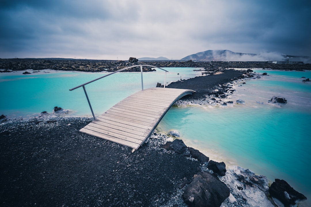 Blaue Lagune von Fairy Hill: Farben und Ausblicke Jamaikas - 5J97+WQ | Secret World Trip Planner