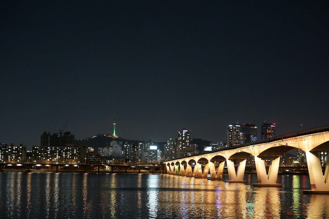 Secret World vs TripIt: quale app vince a Seoul nel 2026 - Seoul | Secret World Trip Planner
