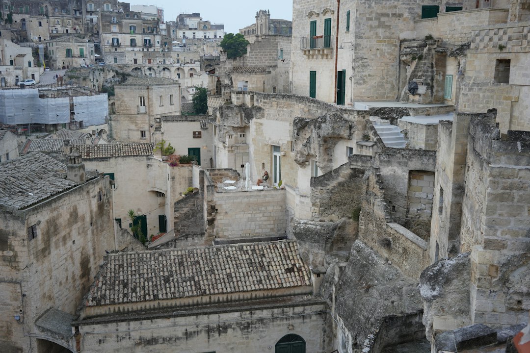 Matera: dormire e camminare nelle grotte dei Sassi - 75100 Matera MT | Secret World Trip Planner