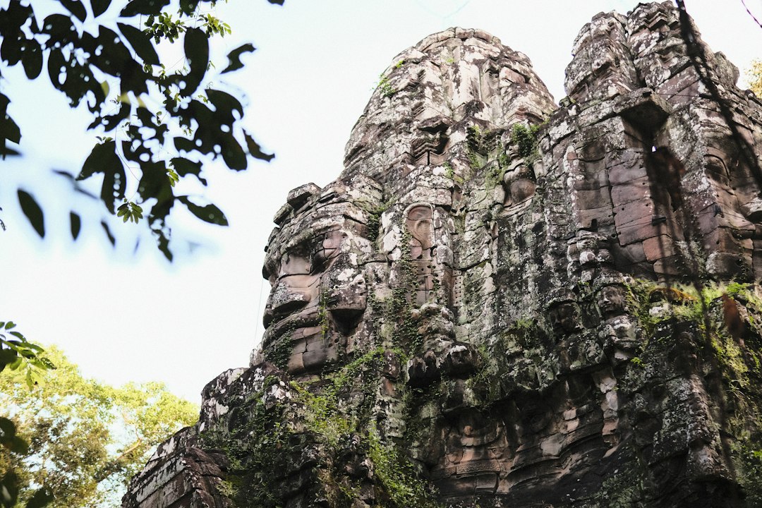 Tham Kong Lo: Die 7 km lange Flussgrotte im Laos — Tham Kong Lo