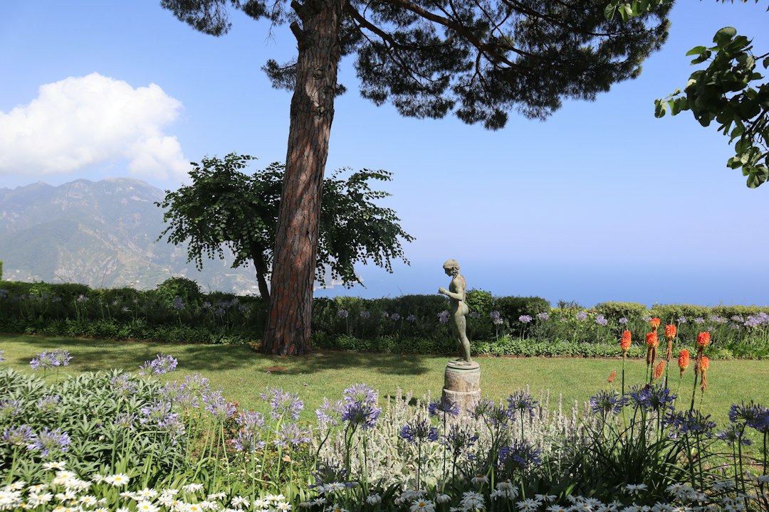 Der Tarotgarten: Monumentale Skulpturen in Capalbio - Garavicchio | Secret World Trip Planner