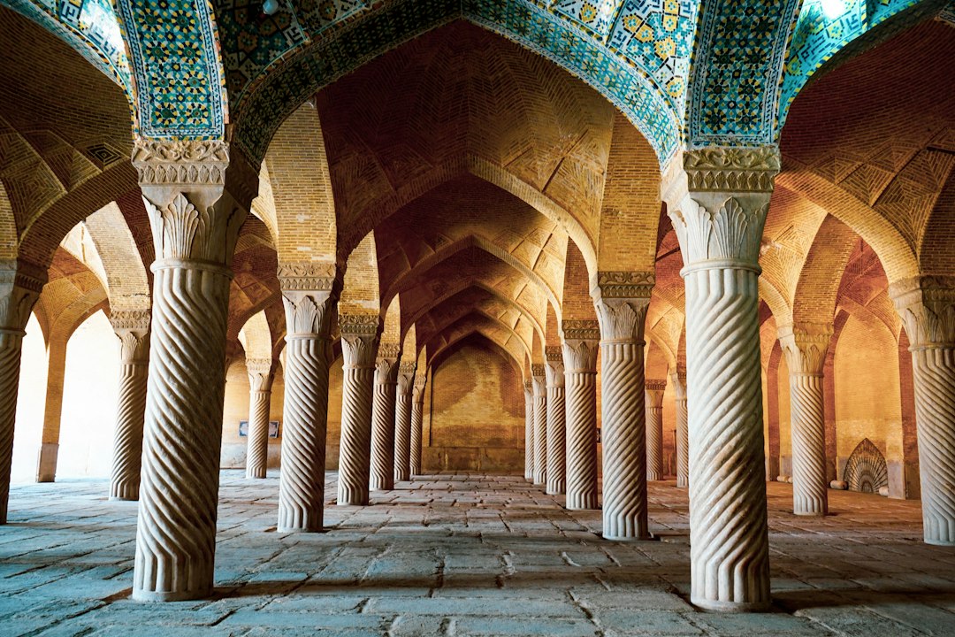 Shiraz, Iran: Die Heimat der Syrah-Traube - Saadi St | Secret World Trip Planner