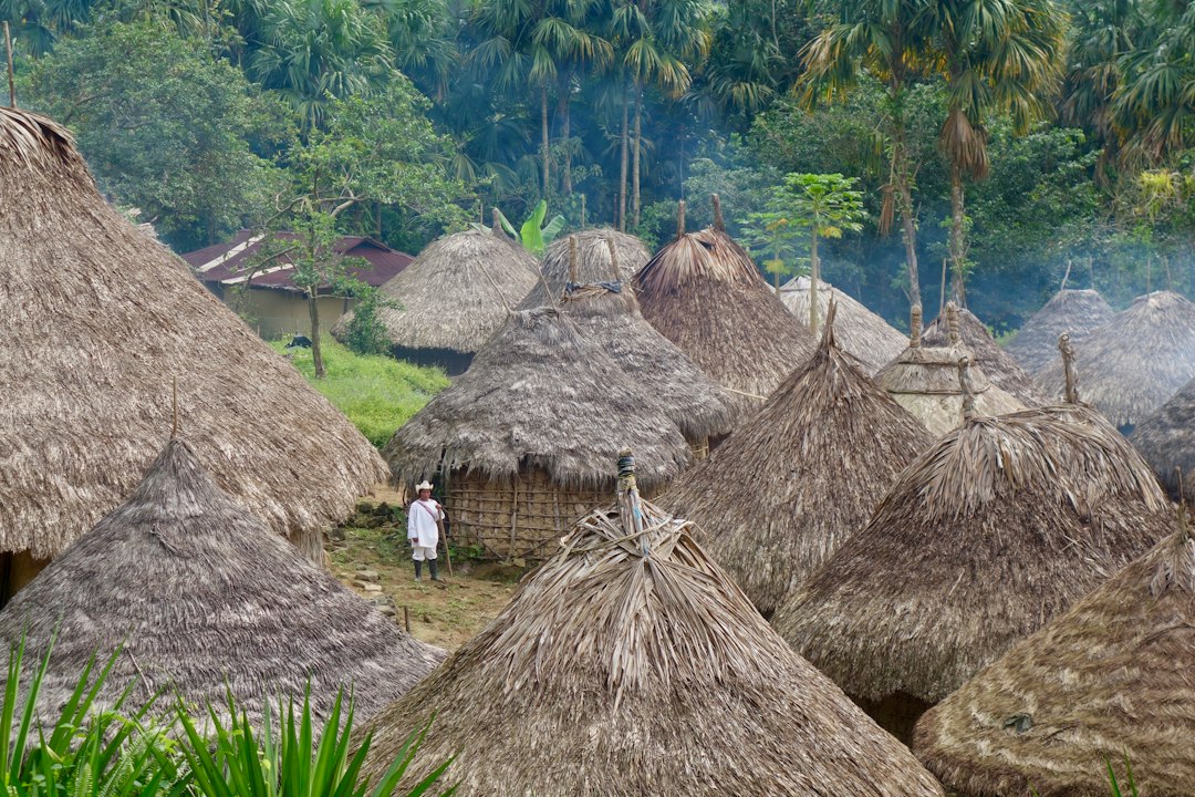 Bena: Das megalithische Dorf am Inerie auf Flores - Kabupaten Ngada | Secret World Trip Planner