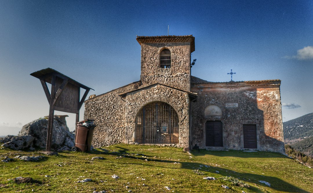 Holzkirche von Ieud Deal: UNESCO-Juwel des Maramureș - Ieud | Secret World Trip Planner