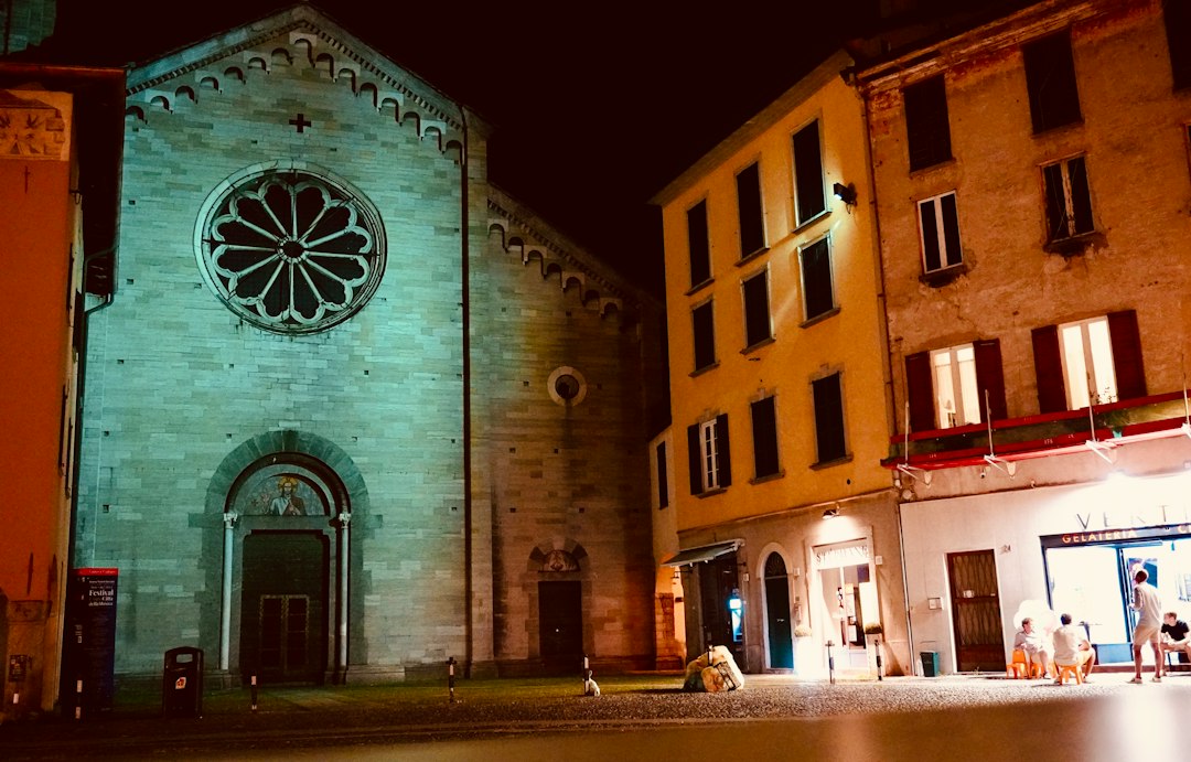 Holzkirche von Ieud Deal: UNESCO-Juwel des Maramureș - Ieud | Secret World Trip Planner