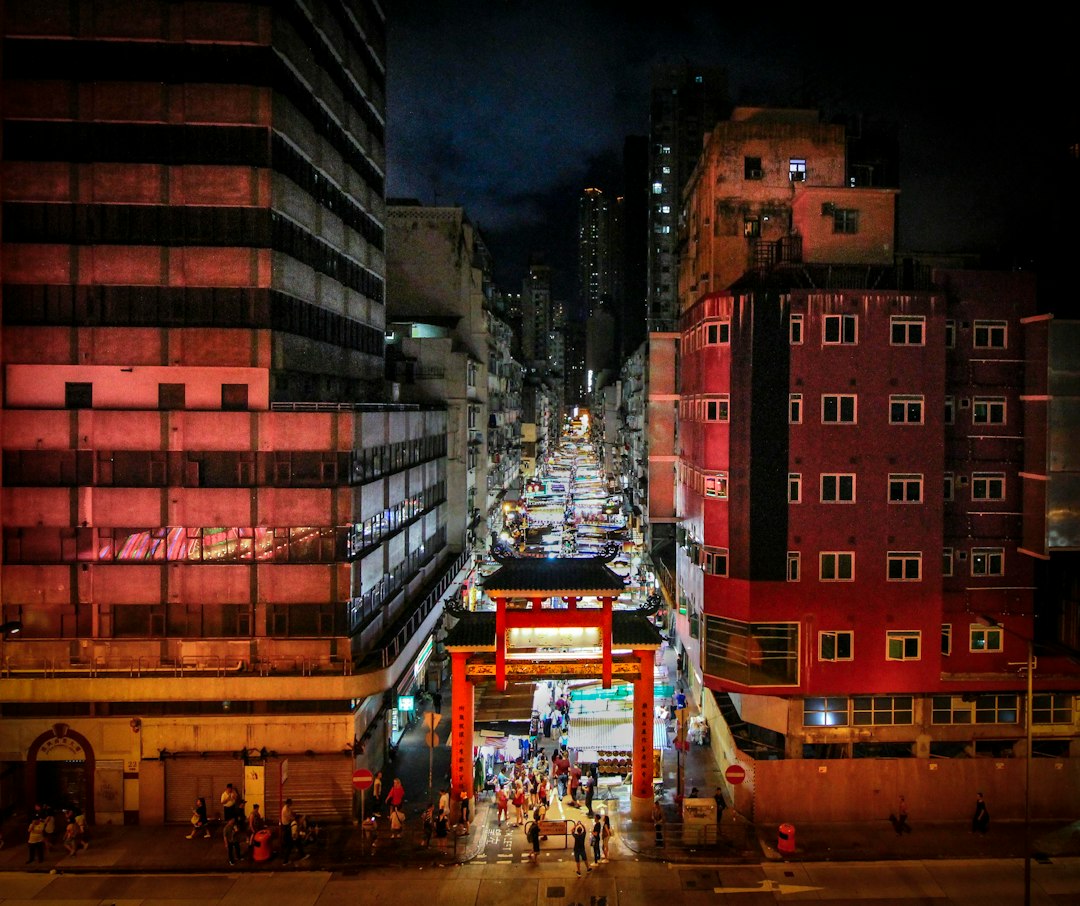 Exploring Temple Street Night Market in Hong Kong - Jordan | Secret World Trip Planner
