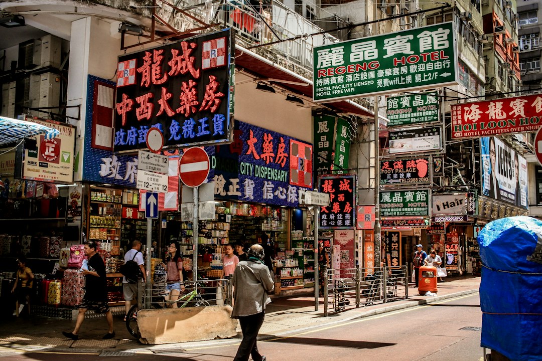 Explore Hong Kong's Ladies' Market - Mong Kok | Secret World Trip Planner