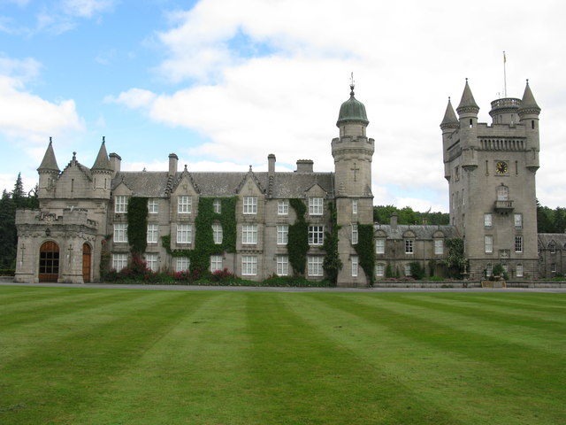 Balmoral Castle,the Scottish home of the Royal Family - Balmoral | Secret World Trip Planner