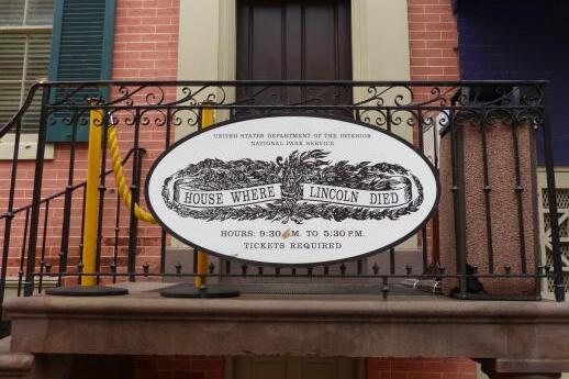 Petersen House and the President Abraham Lincoln — Tempe