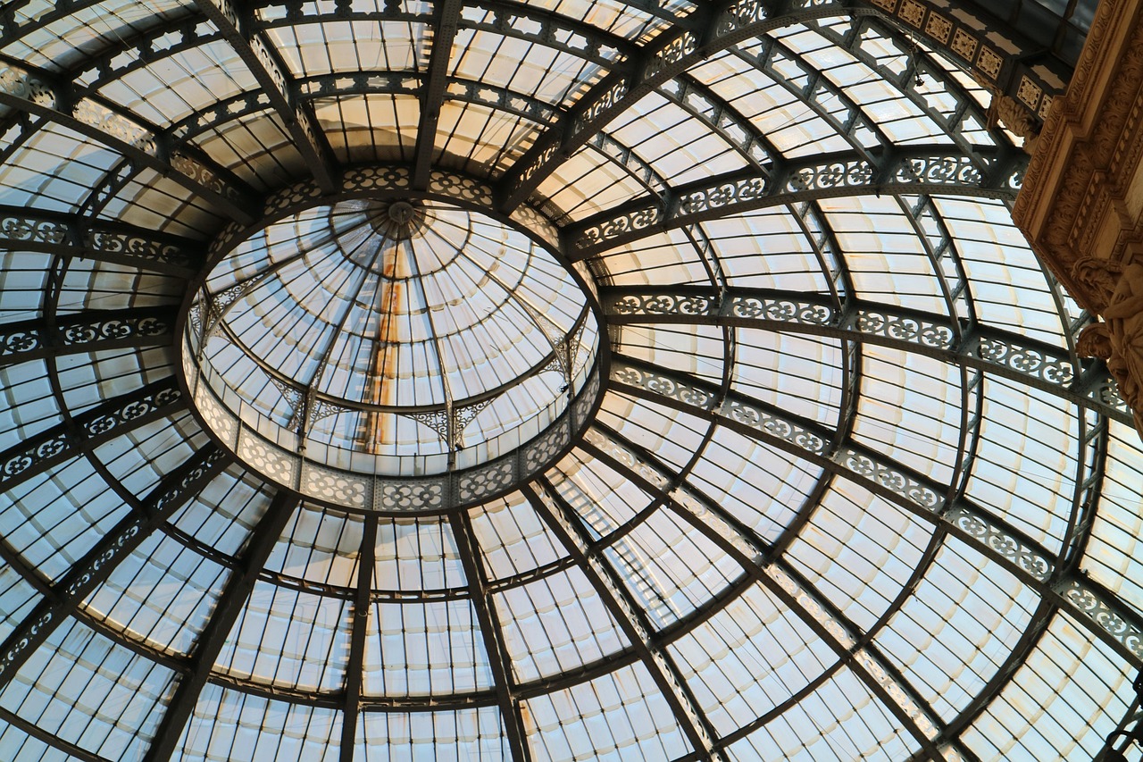 Milan | Galleria Vittorio Emanuele II - Milano | Secret World Trip Planner