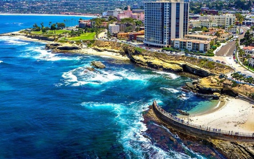 La Jolla is home to the Torrey Pines city beach — San Diego