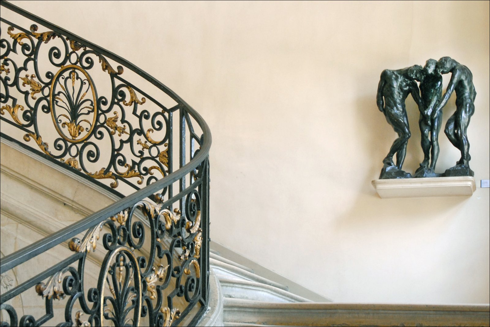Paris: The Kiss by Rodin - Paris | Secret World Trip Planner