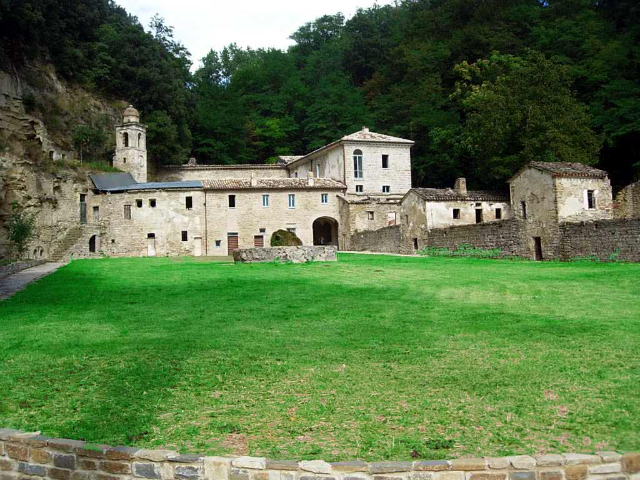 Ermida das Cavernas - Cupramontana | Secret World Trip Planner