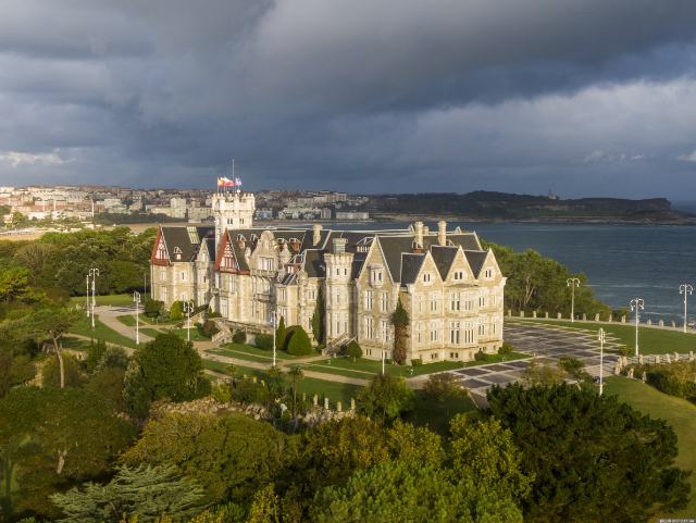 Magdalena-Palast - Santander | Secret World Trip Planner