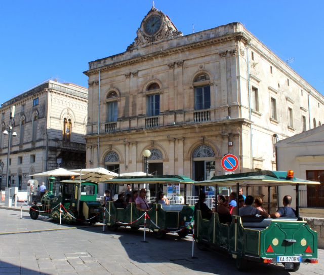 Busacca-Palast - Scicli | Secret World Trip Planner