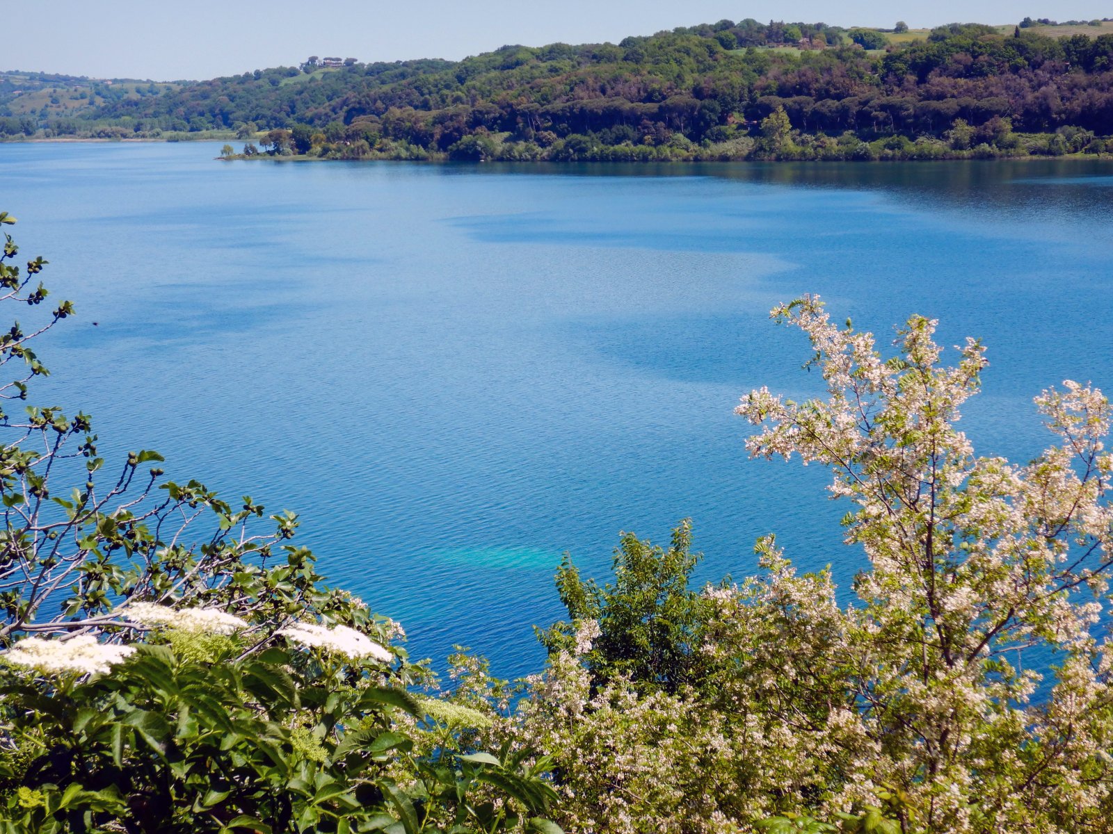 Il lago di Bracciano - Lago di Bracciano | Secret World Trip Planner