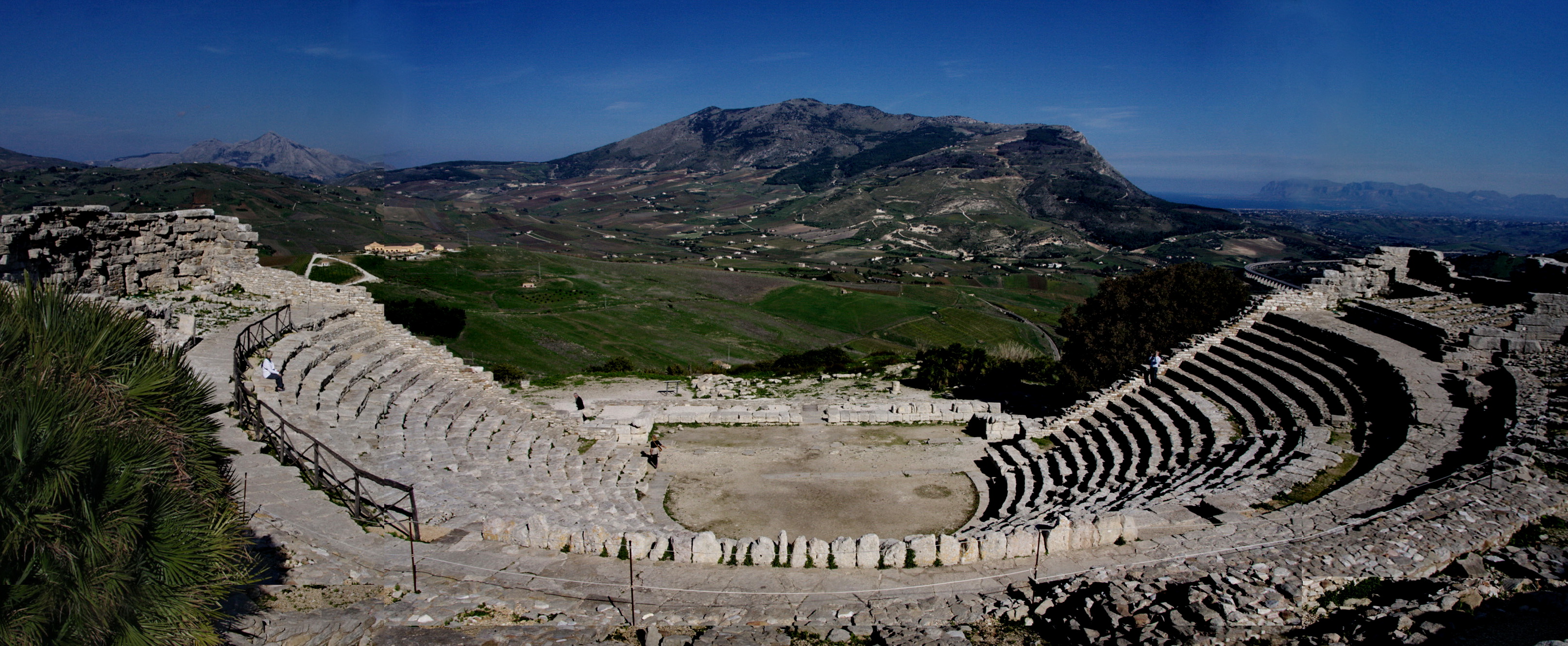 Segesta görög színház - Strada Provinciale 68 | Secret World Trip Planner