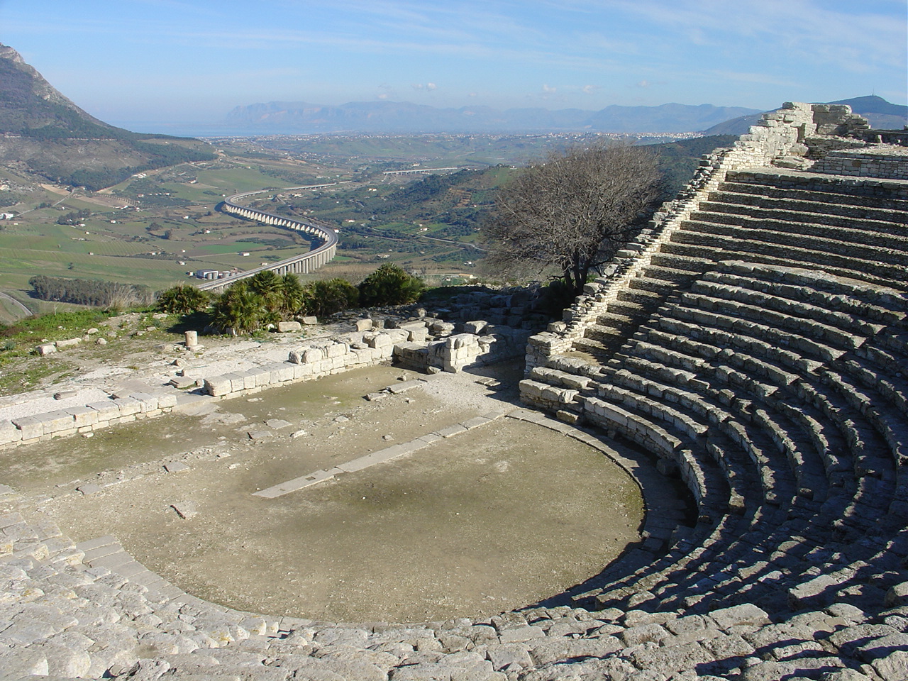Segesta görög színház - Strada Provinciale 68 | Secret World Trip Planner