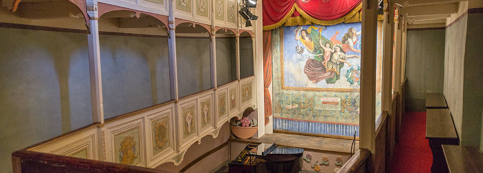 เทียตรีโนดิเวเทรียโน - Pescaglia | Secret World Trip Planner