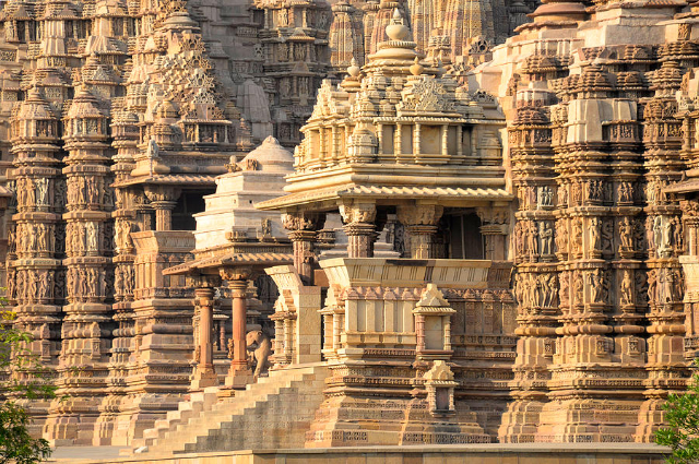 Das Sinnliche und das Heilige: Erkundung der Tempel von Khajuraho, Indien - Khajuraho | Secret World Trip Planner