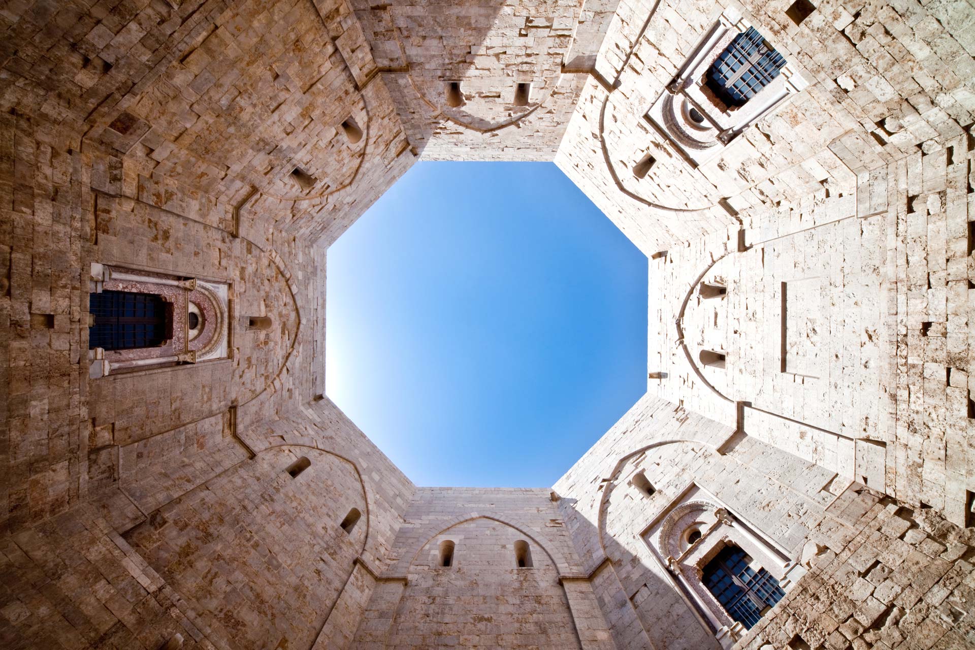 Castel del Monte - Castel del Monte | Secret World Trip Planner