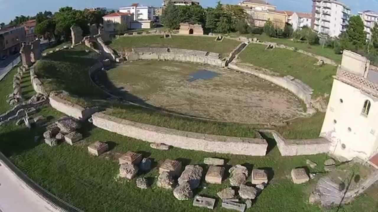 Larino i les excavacions romanes - Larino | Secret World Trip Planner