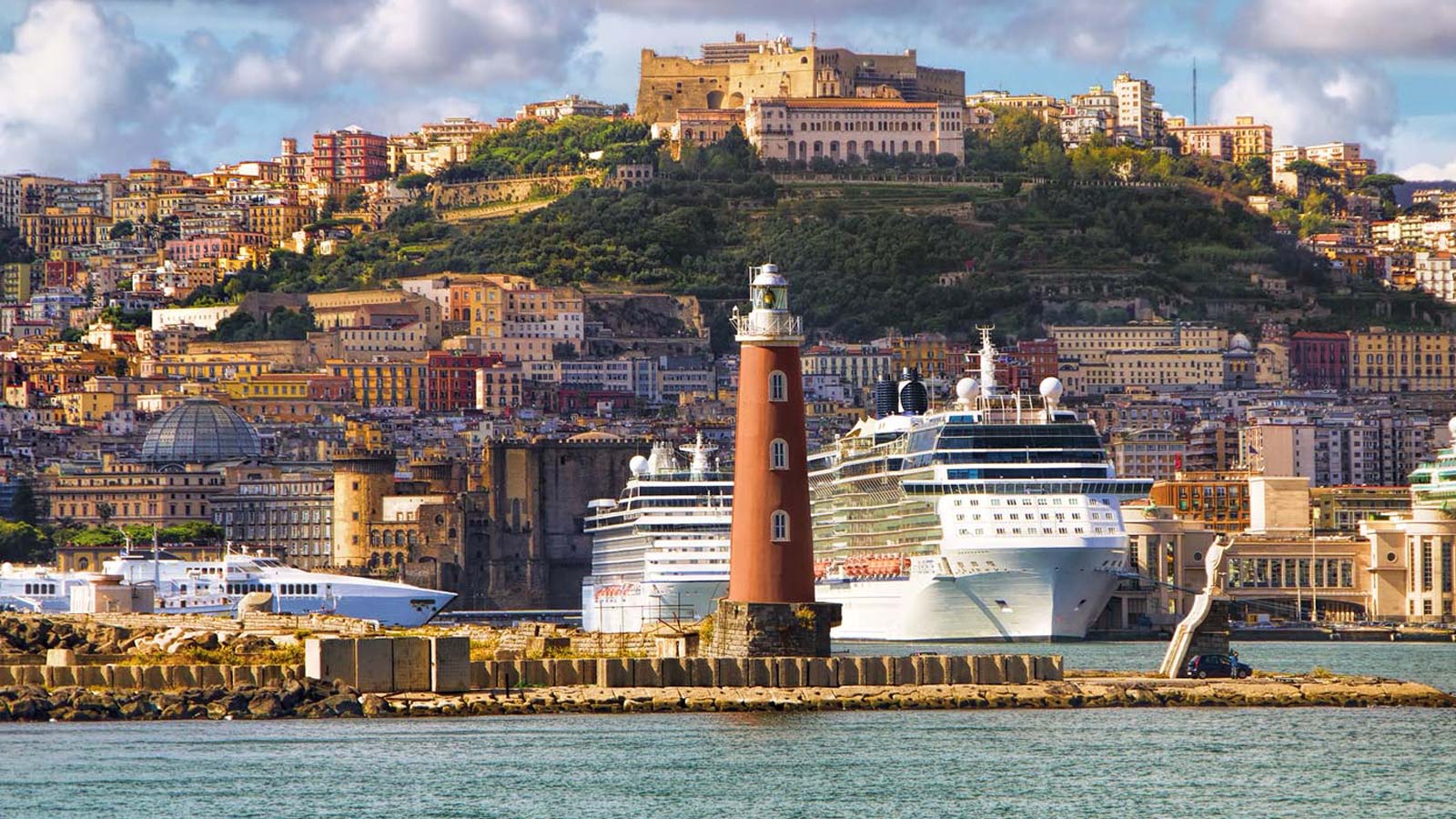 Castel Sant'elmo和二十世纪博物馆 - Napoli | Secret World Trip Planner