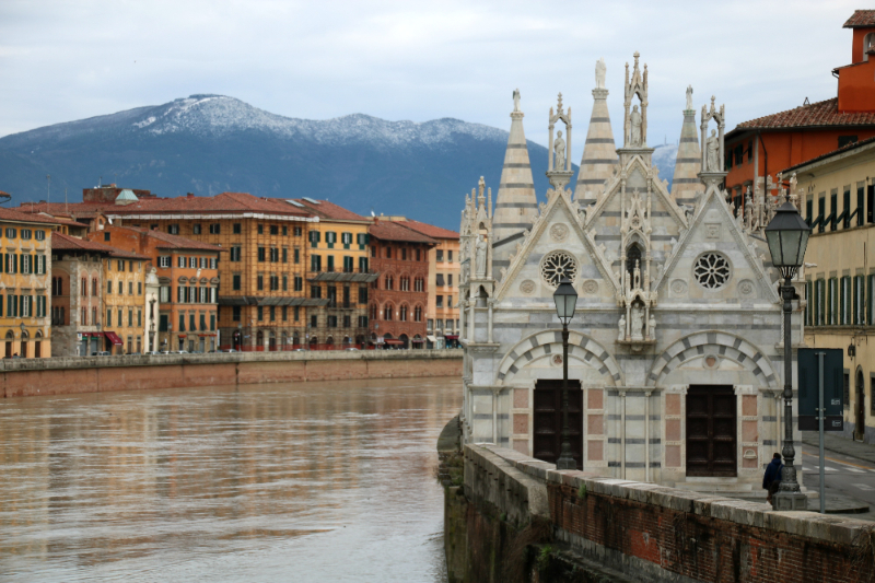 Kostel Santa Maria della Spina - Pisa | Secret World Trip Planner