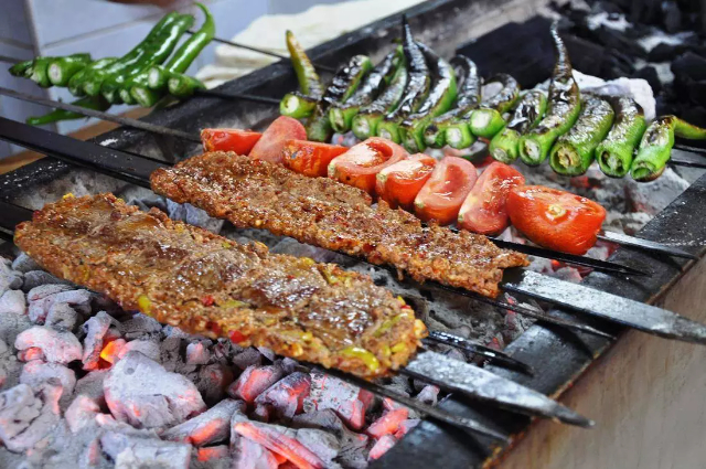 Il kebab — Kılıçcılar Sk. No:5