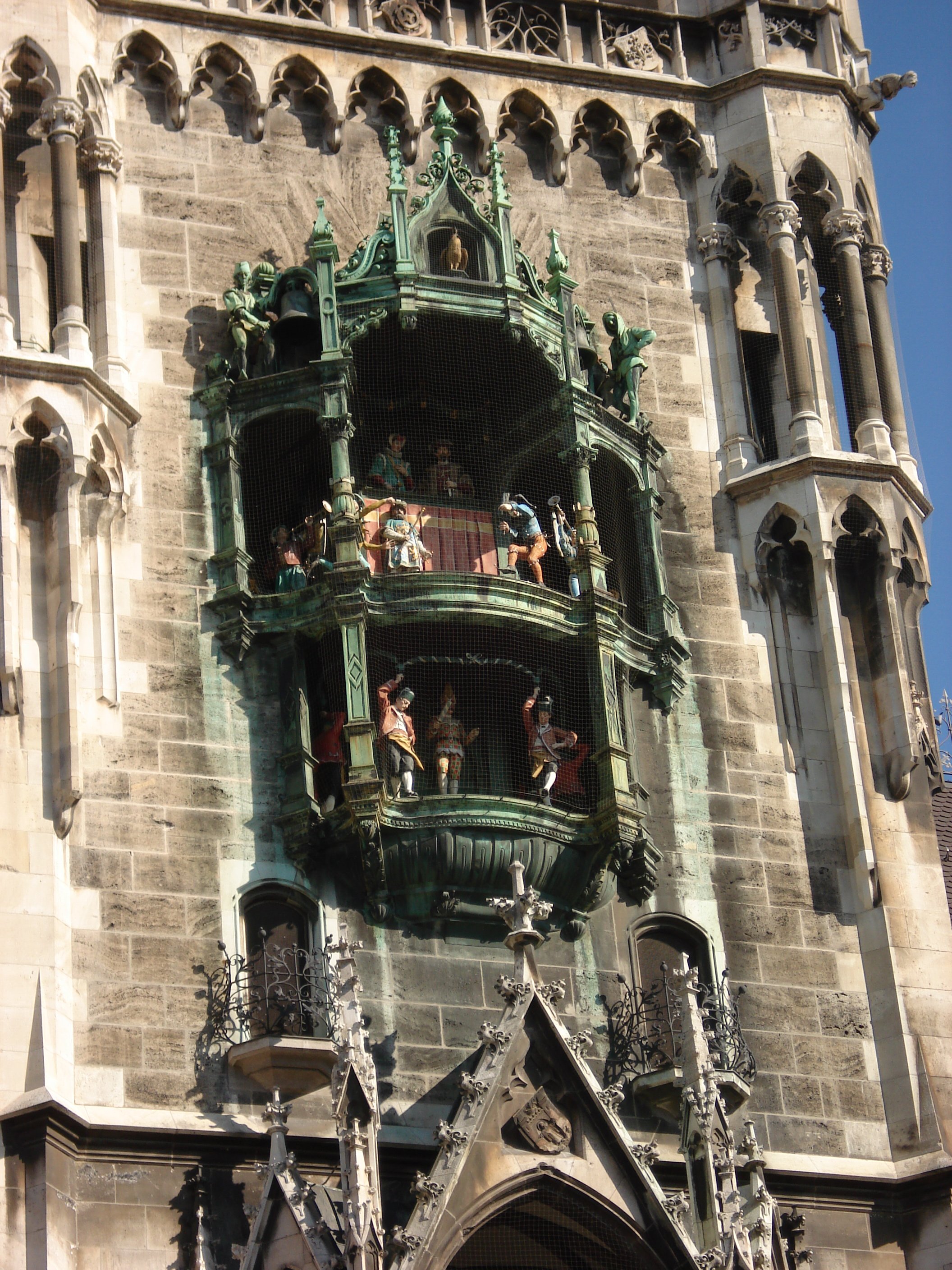 Marienplatz, the heart of Munich - München | Secret World Trip Planner