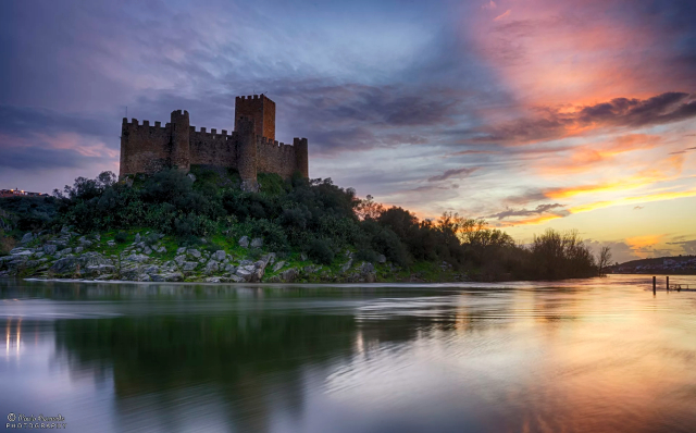 Castello di Almourol — Praia do Ribatejo