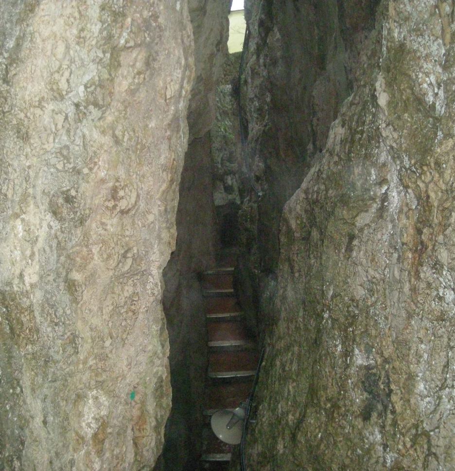 Montagna Spaccata ၏ဘေးမဲ့တော - Gaeta | Secret World Trip Planner