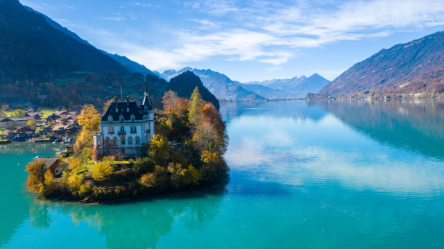Iseltwald Castle — Iseltwald