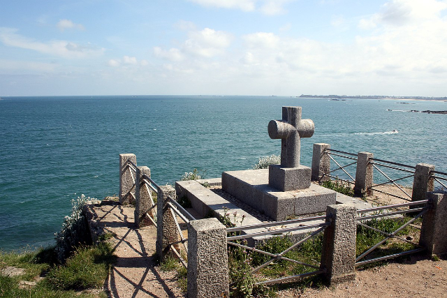 Tomba di Chateaubriand - Saint-Malo | Secret World Trip Planner