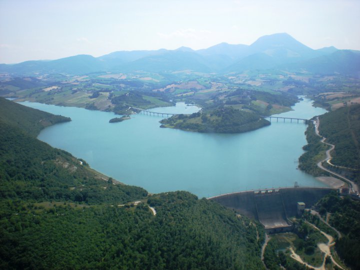 Cingoli-tó - Lago di Cingoli | Secret World Trip Planner