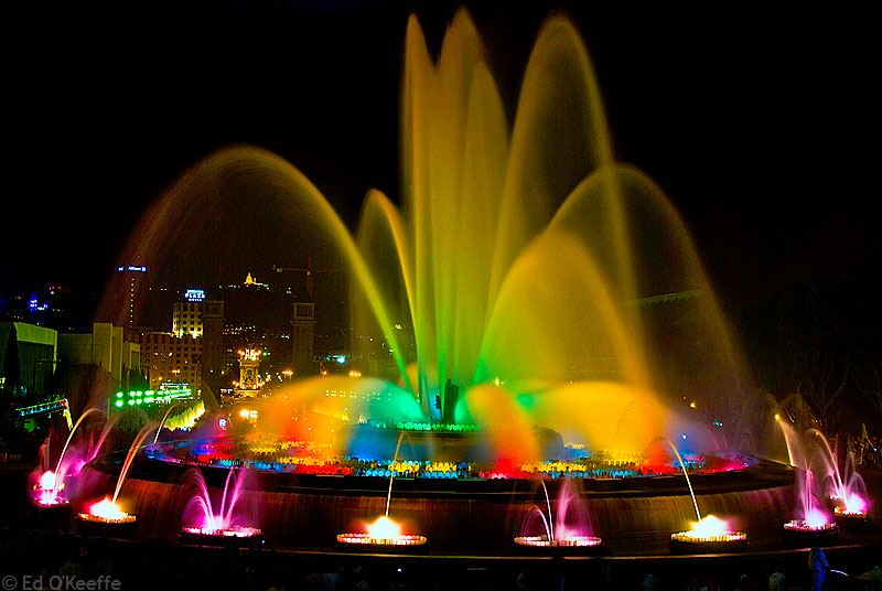 The Magic Fountain of Montjuïc - Barcelona | Secret World Trip Planner