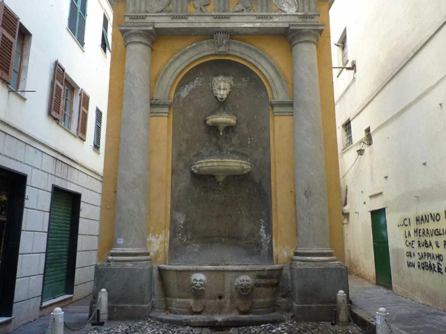 History of the Infamous Column - Genova | Secret World Trip Planner