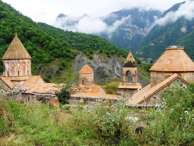 Dadivank Monastery - V?ng | Secret World Trip Planner