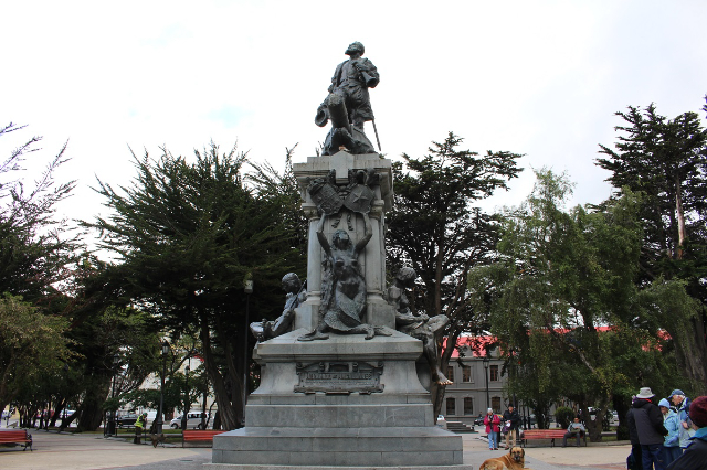 Denkmal für den Seefahrer Ferdinand Magellan — Punta Arenas