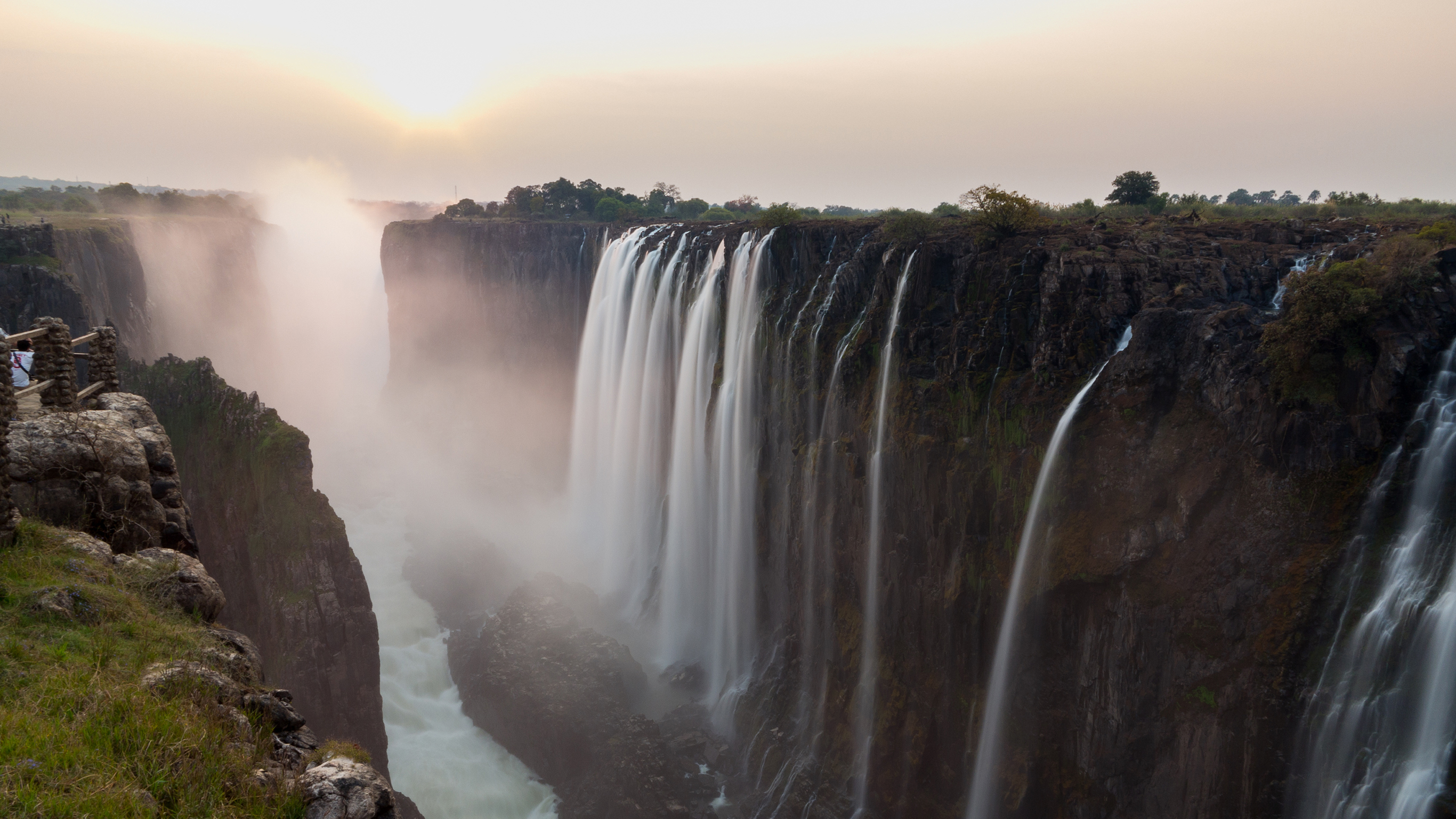 The magic of Victoria Falls - Livingstone | Secret World Trip Planner