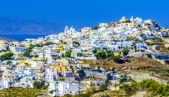 Von Fira nach Kamari: Eine malerische Fahrt durch das Herz von Santorin — Santorini