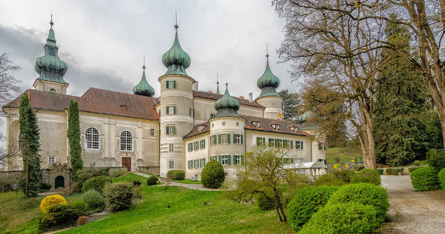Castello di Artstetten - Artstetten | Secret World Trip Planner