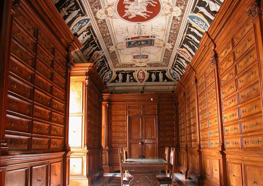 Abbey of the Holy Trinity: a jewel - Corpo di Cava | Secret World Trip Planner