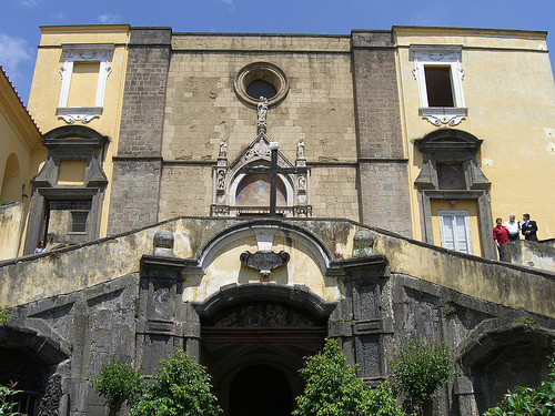 Церковь Сан-Джованни-а-Карбонара - Napoli | Secret World Trip Planner