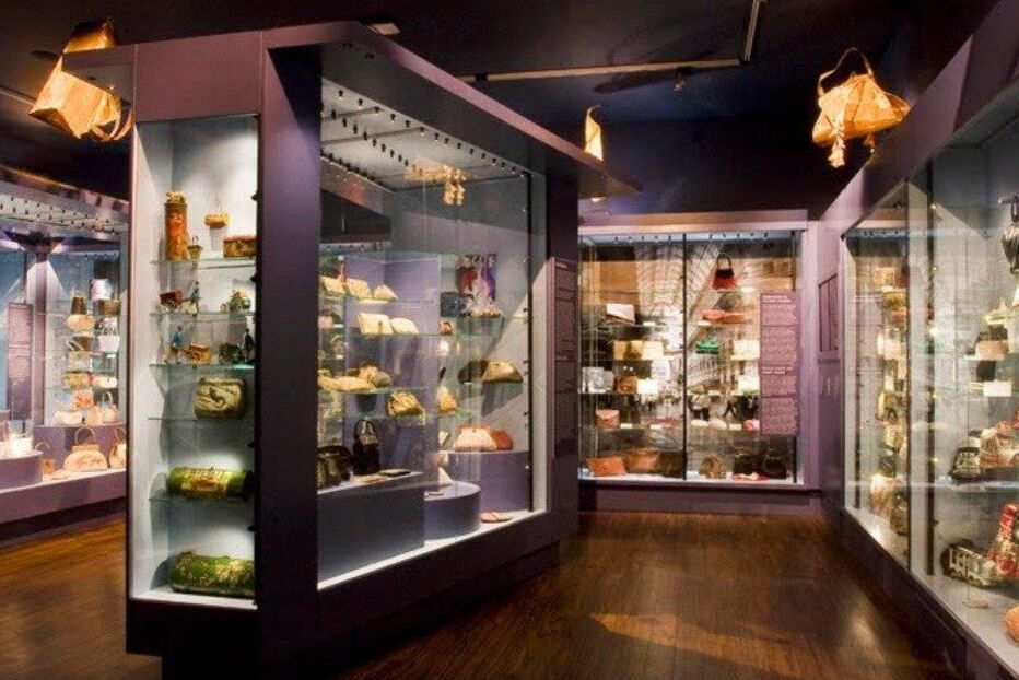 Das Taschen- und Portemonnaie-Museum - Amsterdam | Secret World Trip Planner