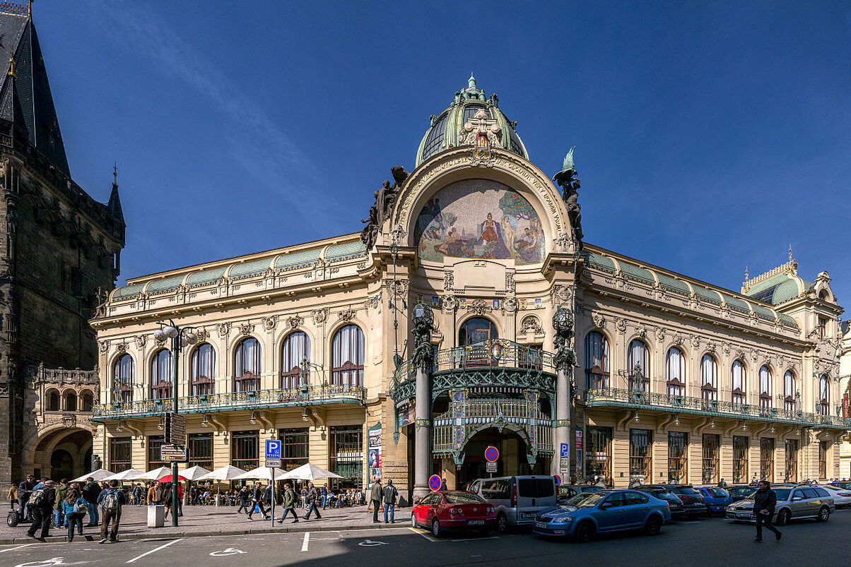 Municipal House is a beautiful Art Nouveau building — nám. Republiky 5