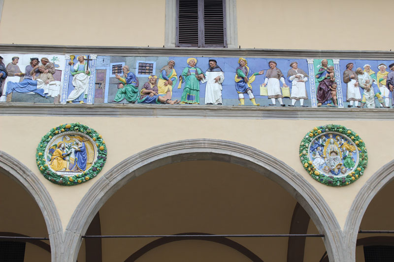 Ospedale Deleko Robbiano friso  - Pistoia | Secret World Trip Planner